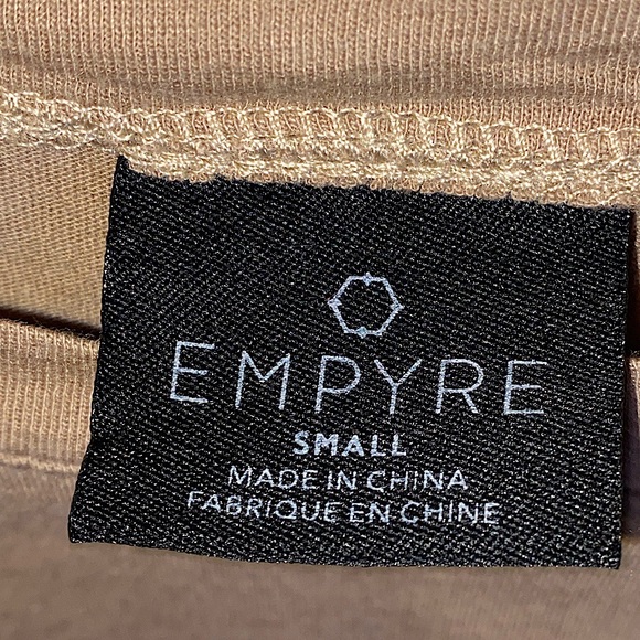 Empyre • Light Brown T-Shirt w/ Japanese Writing & Rose Detail From Zumiez🤎 - Picture 6 of 7
